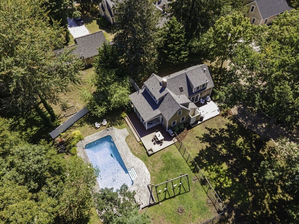 Property Photo: 23 Willow Ln MA 02664