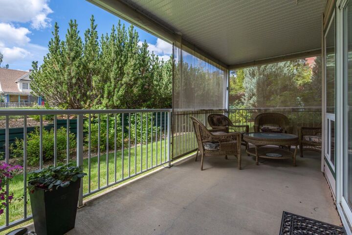Property Photo: 4625 50 Street 101 AB T4V 4R2