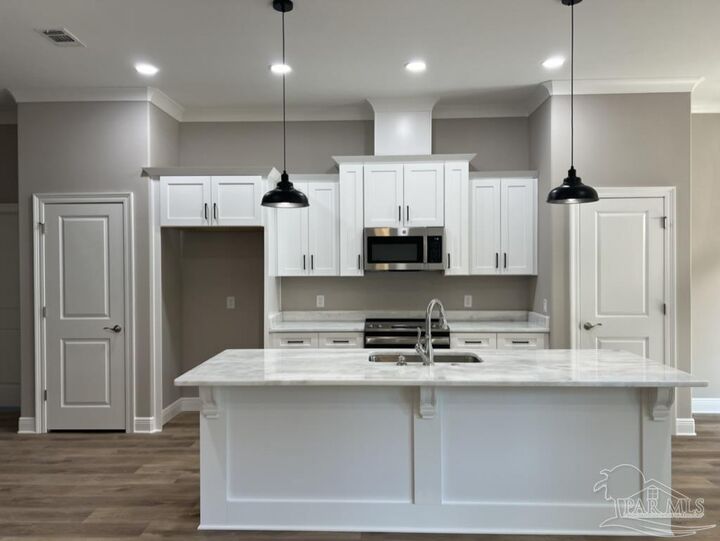 8401 Sevilla St  Navarre FL 32566 photo