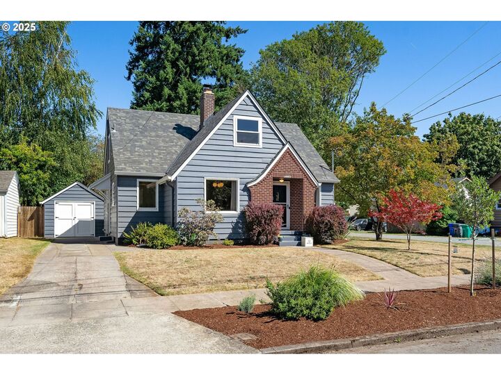 2446 SE 70th Ave  Portland OR 97206 photo