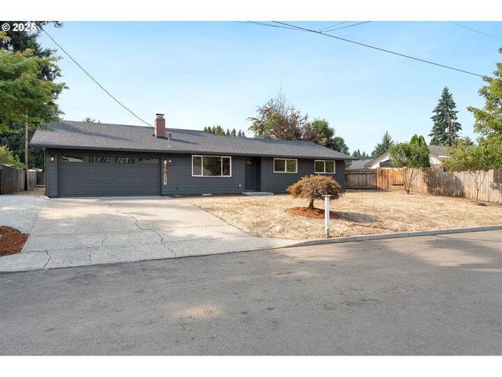 Property Photo: 9811 NE 65th St WA 98662