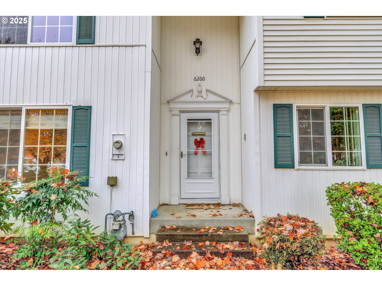 Property Photo:  6260 SW Erickson Ave  OR 97008 