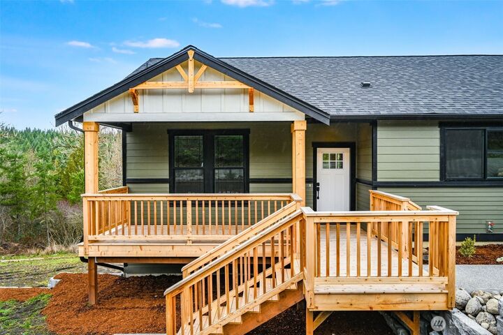 Property Photo:  3125  403rd Street E  WA 98328 