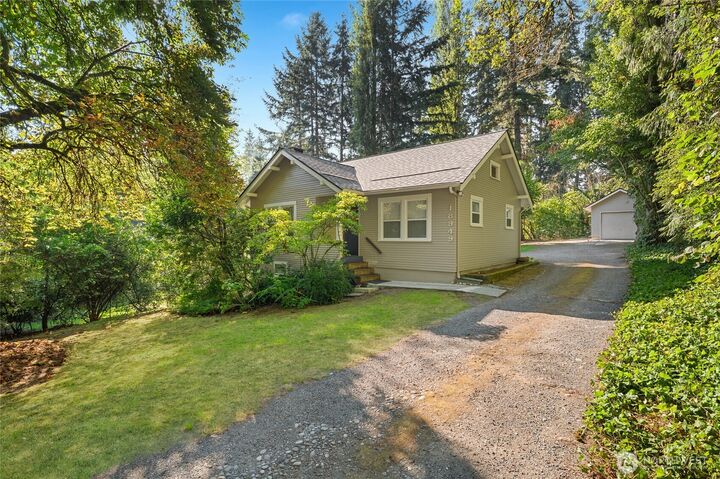 18949  Forest Park Drive NE  Lake Forest Park WA 98155 photo