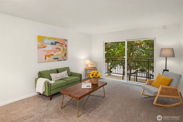 Property Photo: 5834 NE 75th Street B202 WA 98115