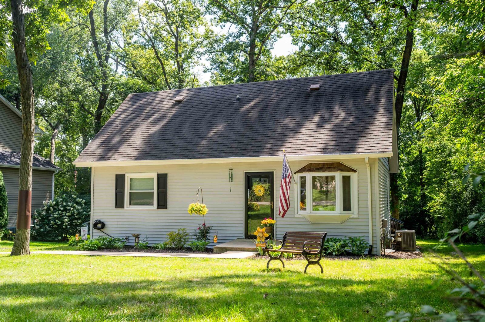 Property Photo:  237 NE Rochester Road  IL 61065 