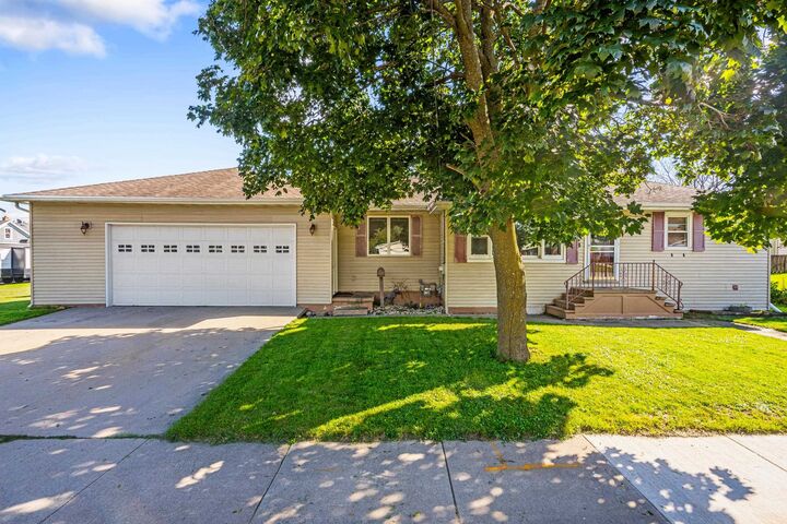 Property Photo:  735 W 8th Avenue  WI 54902 