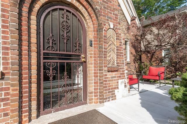 Property Photo:  4845 Devonshire Road  MI 48224 