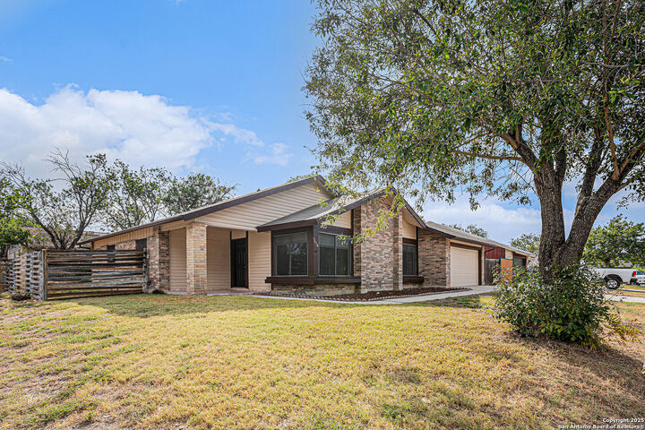 5614 Misty  San Antonio TX 78247 photo
