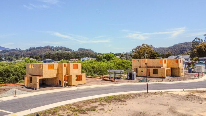 Property Photo: 535 Creekside CA 94019