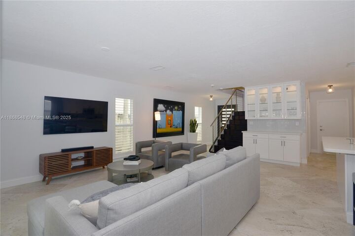 Property Photo: 3081 Matilda St A FL 33133