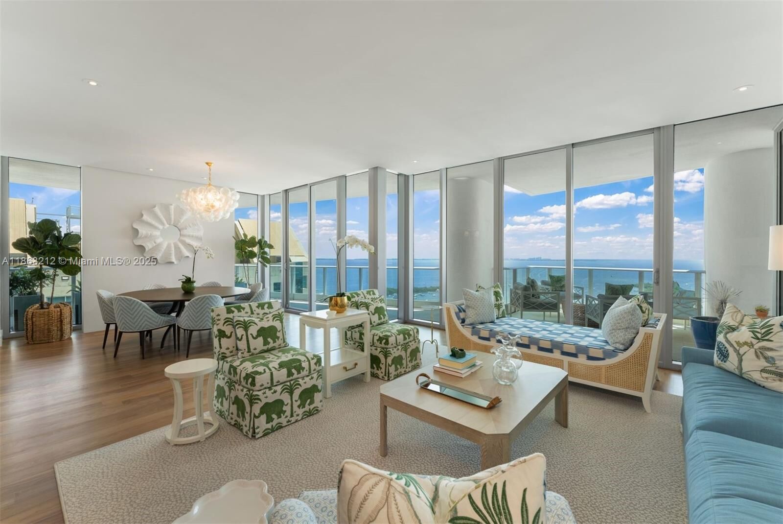 Property Photo:  2627 S Bayshore Dr 2801  FL 33133 