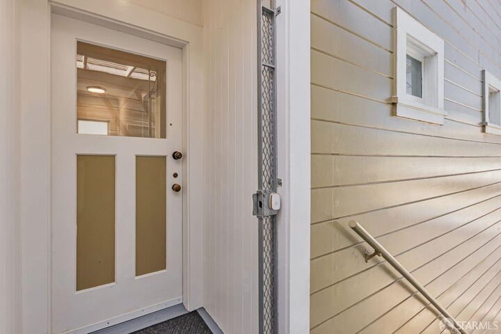 Property Photo: 223 Raymond Avenue CA 94134