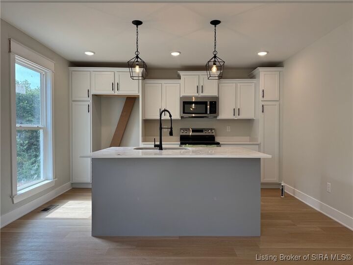 Property Photo: 1036 Dunbarton Way Lot 207 IN 47122
