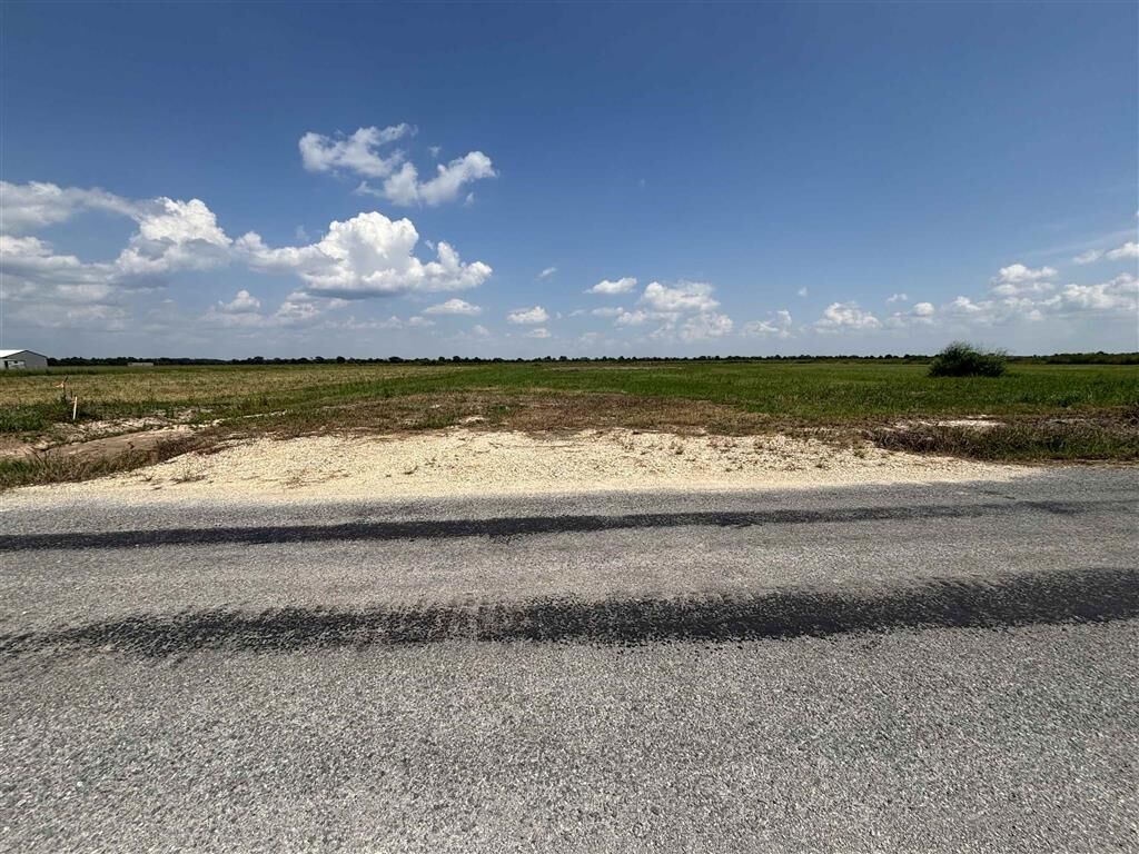 Property Photo: 443 Charlie Kuntz Road LA 70648
