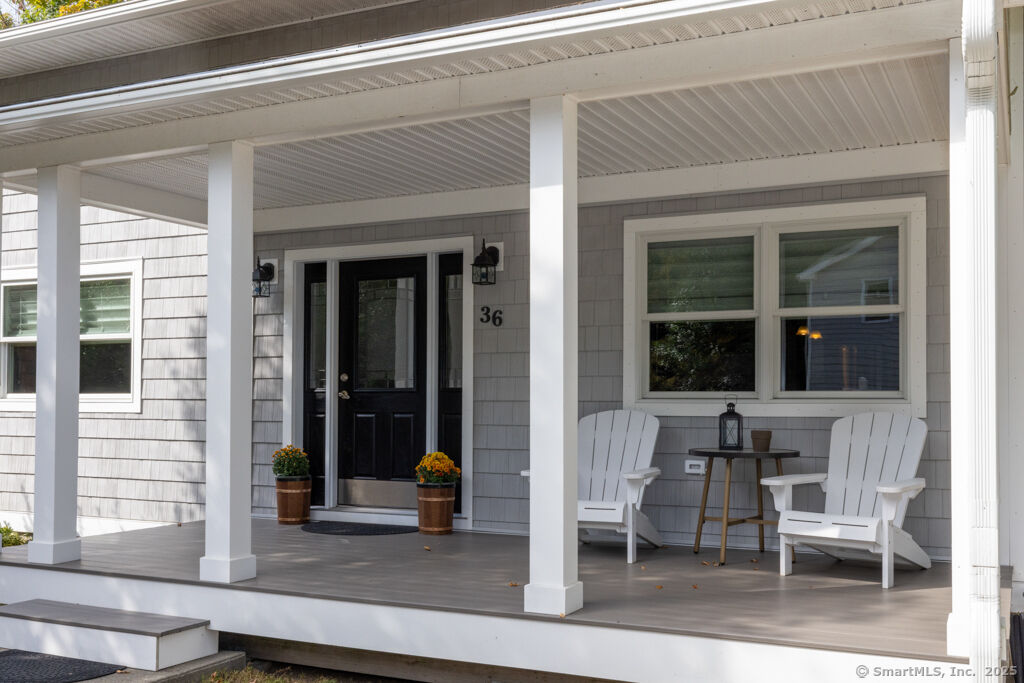 Property Photo:  36 Meadow Road  CT 06441 