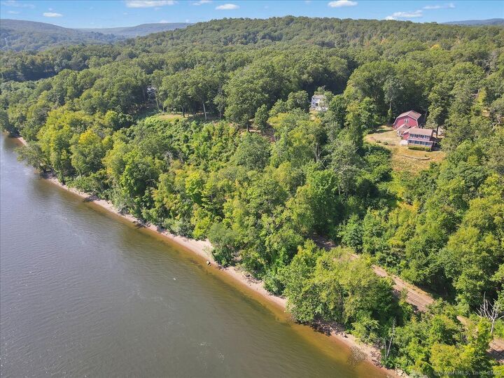 50 Dublin Hill Road  Haddam CT 06441 photo