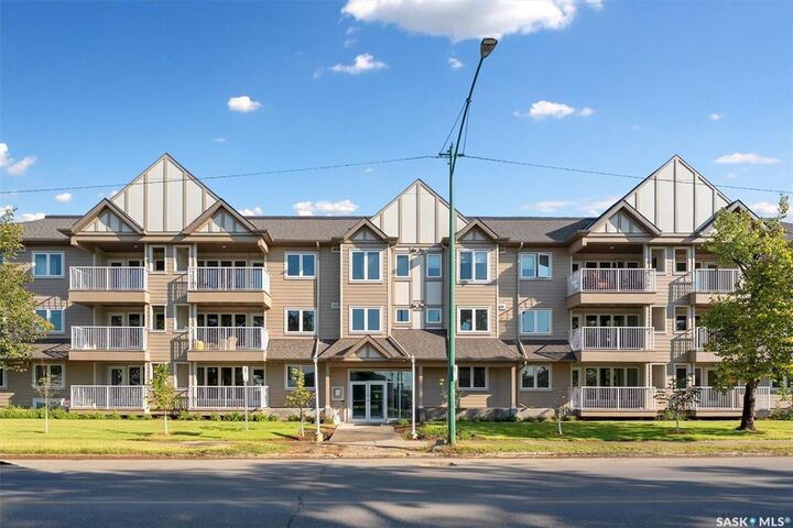 Property Photo: 318 108th Street W 102 SK S7N 1P8