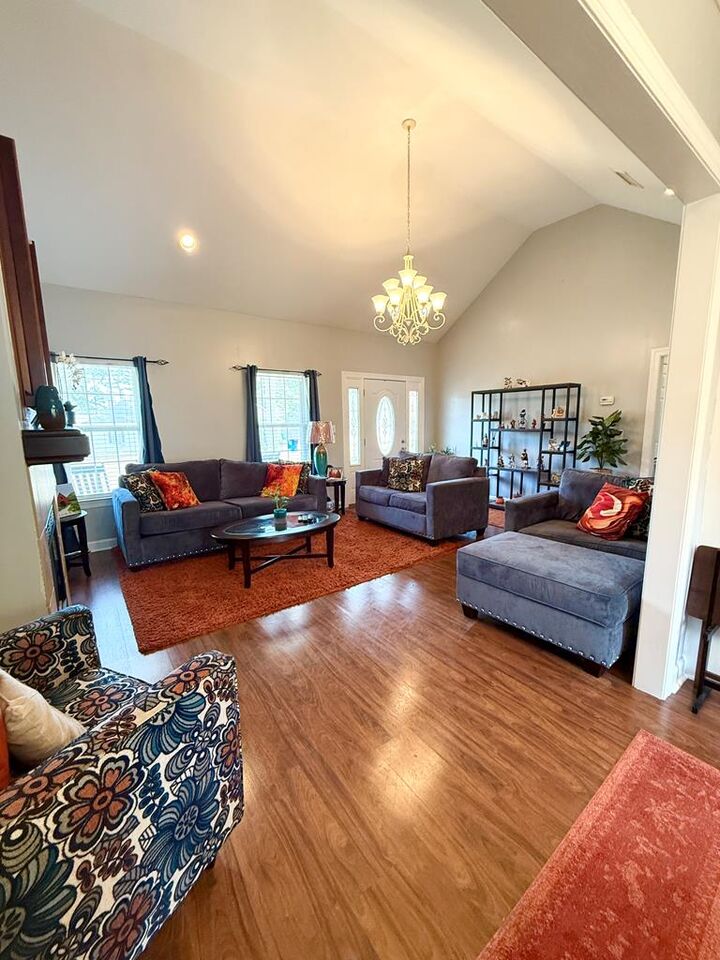 Property Photo:  101 Bracewell Way  AL 36079 