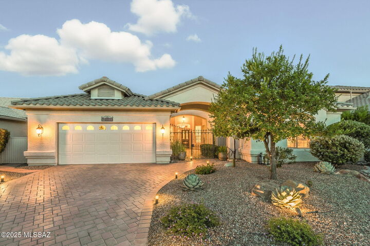 Property Photo: 65111 E Crystal Ridge Court AZ 85739