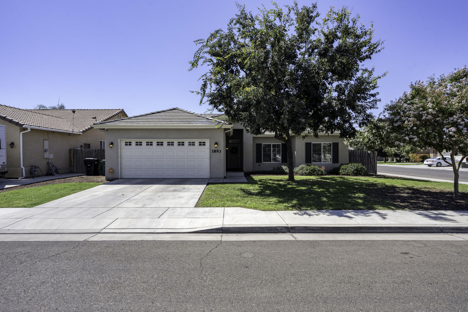 Property Photo: 1893 W Monte Lane CA 93257