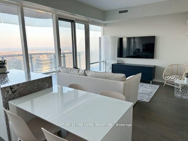 Property Photo: 1 Bloor Street E 6202 ON M4W 0A8