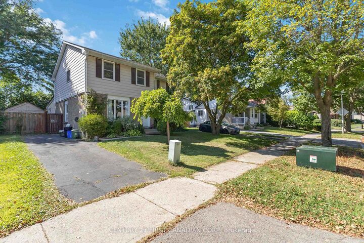 Property Photo: 37 Elvira Crescent ON N6E 2N1