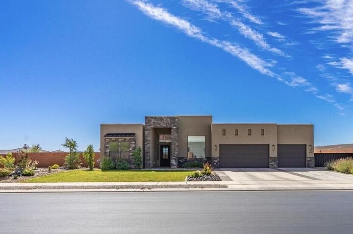 Property Photo:  617 W 280 S  UT 84738 