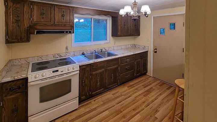 Property Photo: 473 Virginia Ave PA 15059