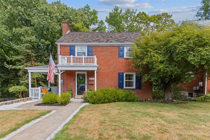 Property Photo: 810 Harden Dr PA 15229