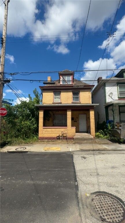 Property Photo: 77 Industry St PA 15210
