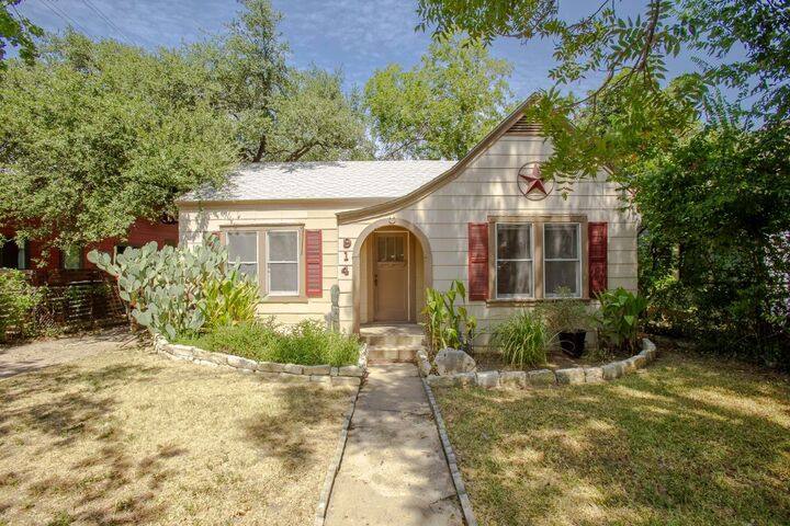 914 W Monroe Street  Austin TX 78704 photo