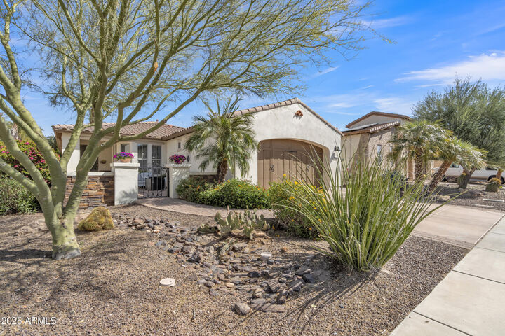 Property Photo: 1556 E Vesper Trail AZ 85140