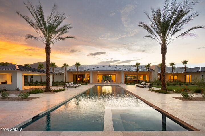 Property Photo: 6215 N Casa Blanca Drive AZ 85253