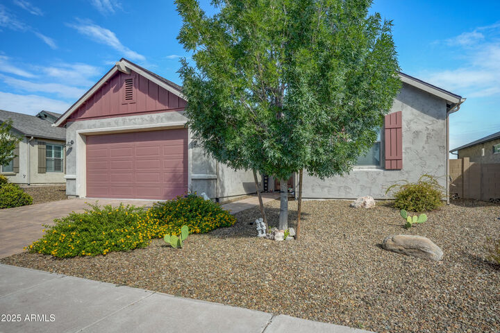 Property Photo:  280 E Whistle Stop Road  AZ 86324