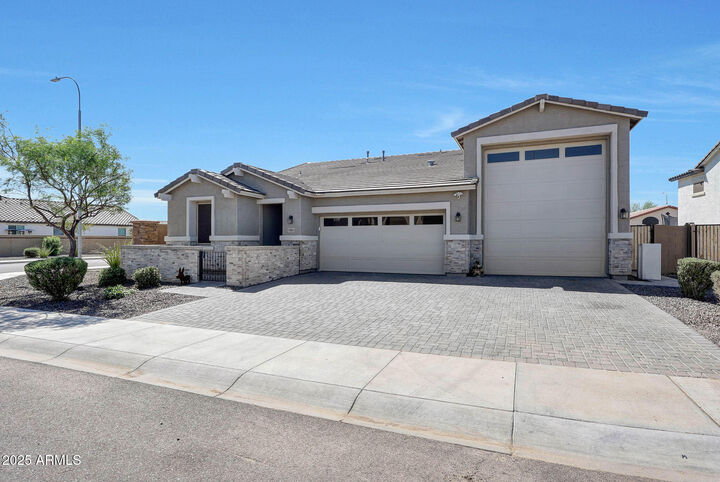 10805 W Buchanan Street  Avondale AZ 85323 photo