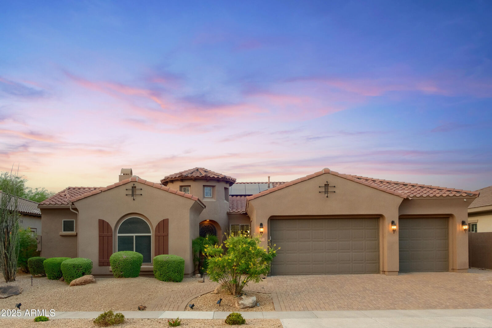 Property Photo: 1604 W Calle De Pompas -- AZ 85085