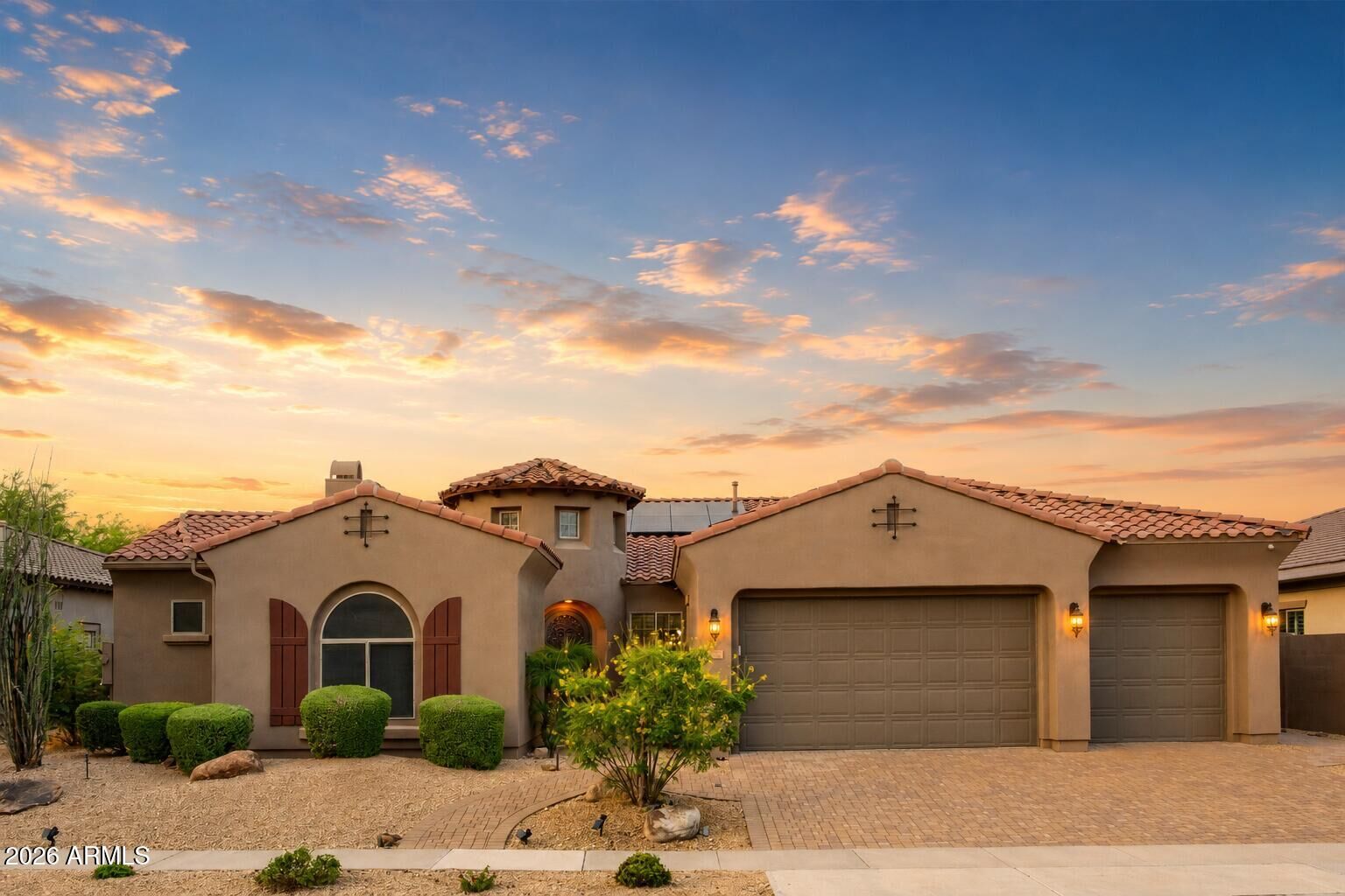 Property Photo:  1604 W Calle De Pompas --  AZ 85085 