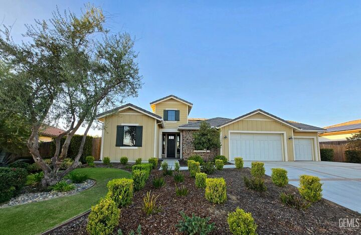 12014 Marquise Drive Drive  Bakersfield CA 93306 photo