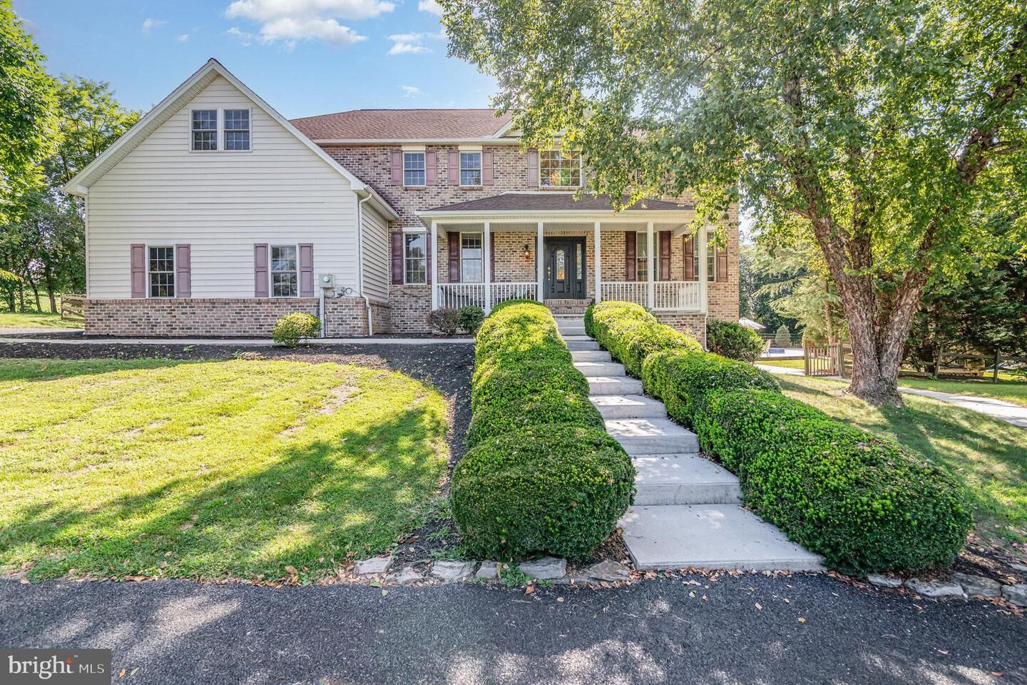 Property Photo: 7 Beverly Court PA 17015