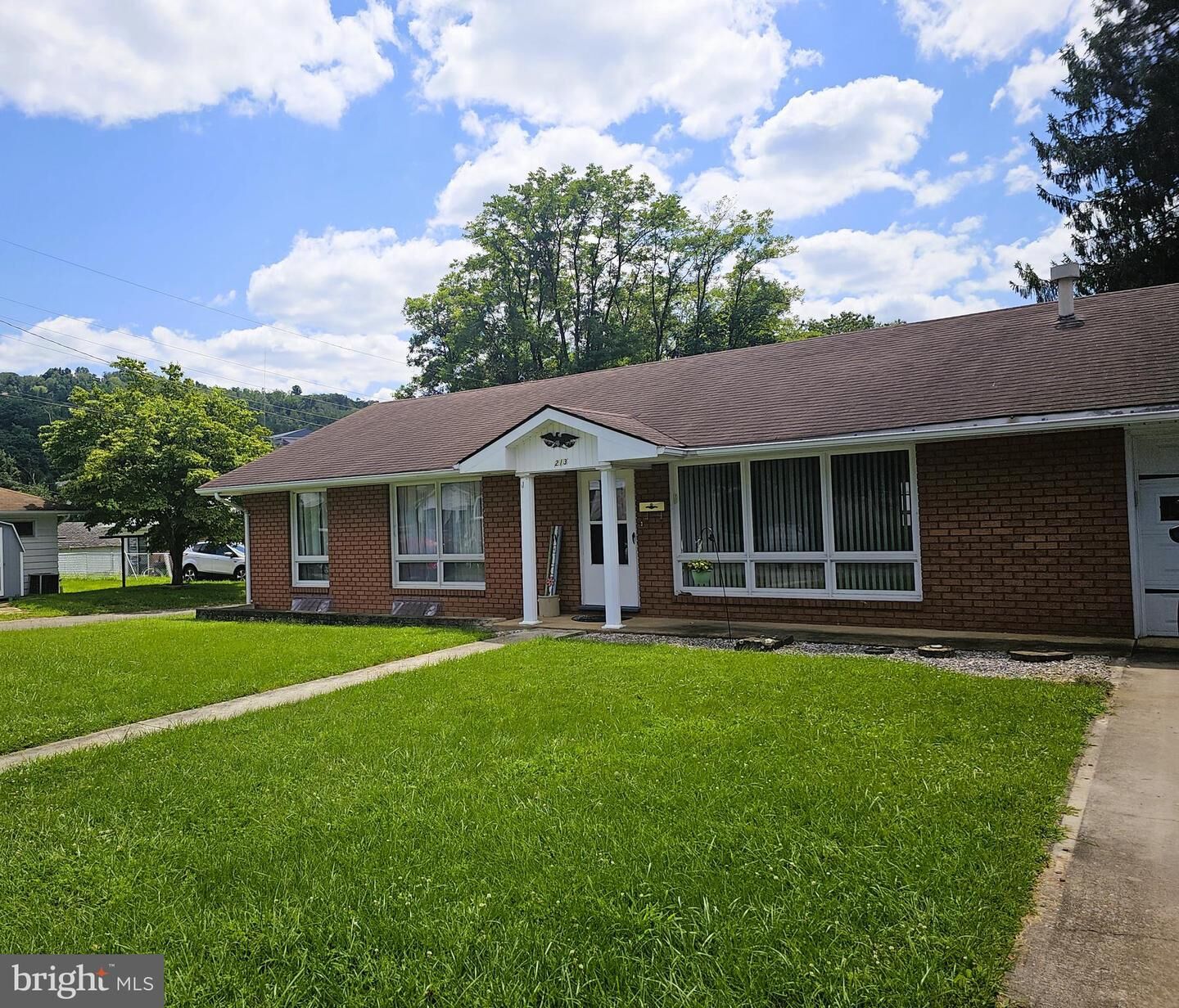 Property Photo:  213 Central Avenue  MD 21562 