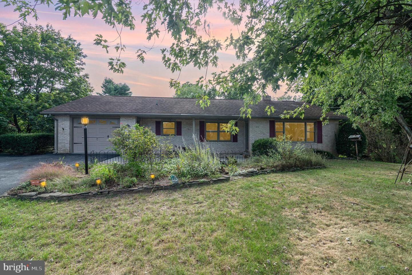 Property Photo: 278 N Middlesex Road PA 17013