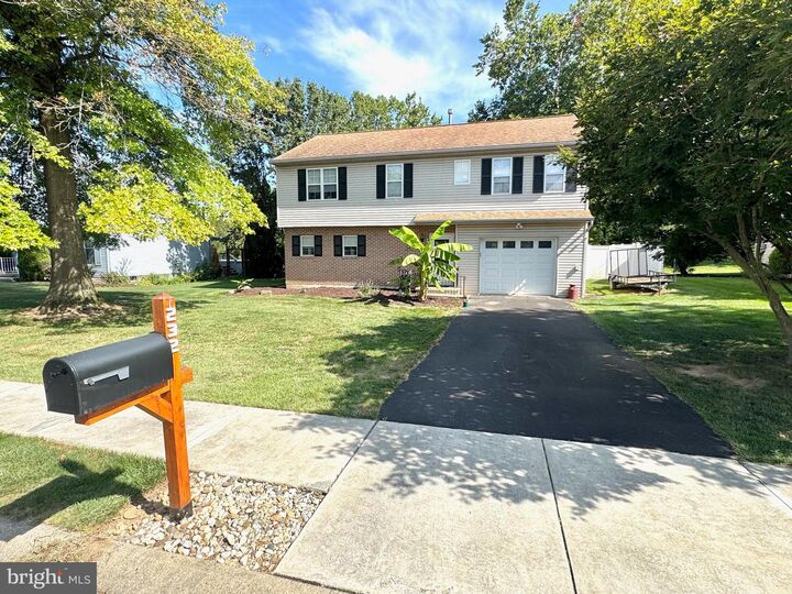 232 Longleaf Drive  Blandon PA 19510 photo