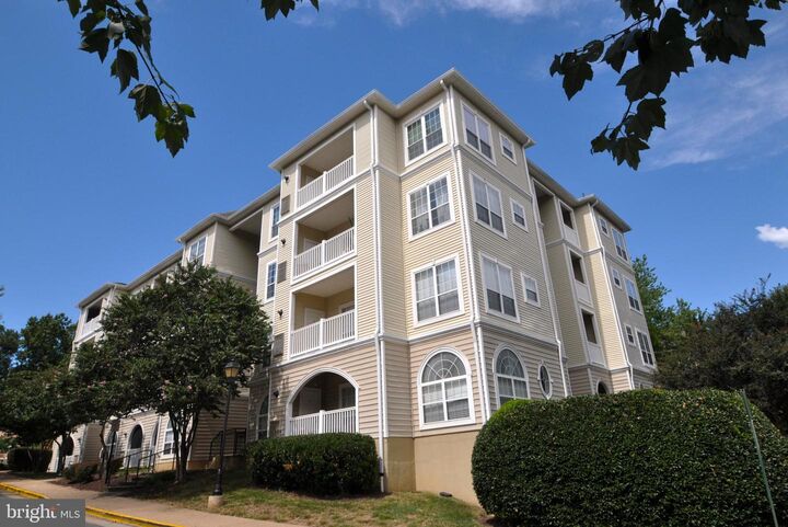 4561 Strutfield Lane 3115  Alexandria VA 22311 photo