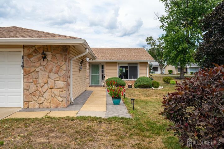 Property Photo:  169 Laurel Plaza C  NJ 08831 