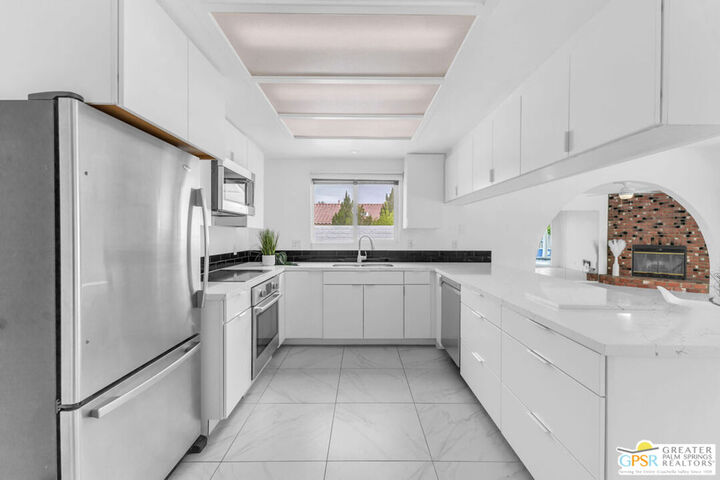 2375 E Joyce Dr  Palm Springs CA 92262 photo