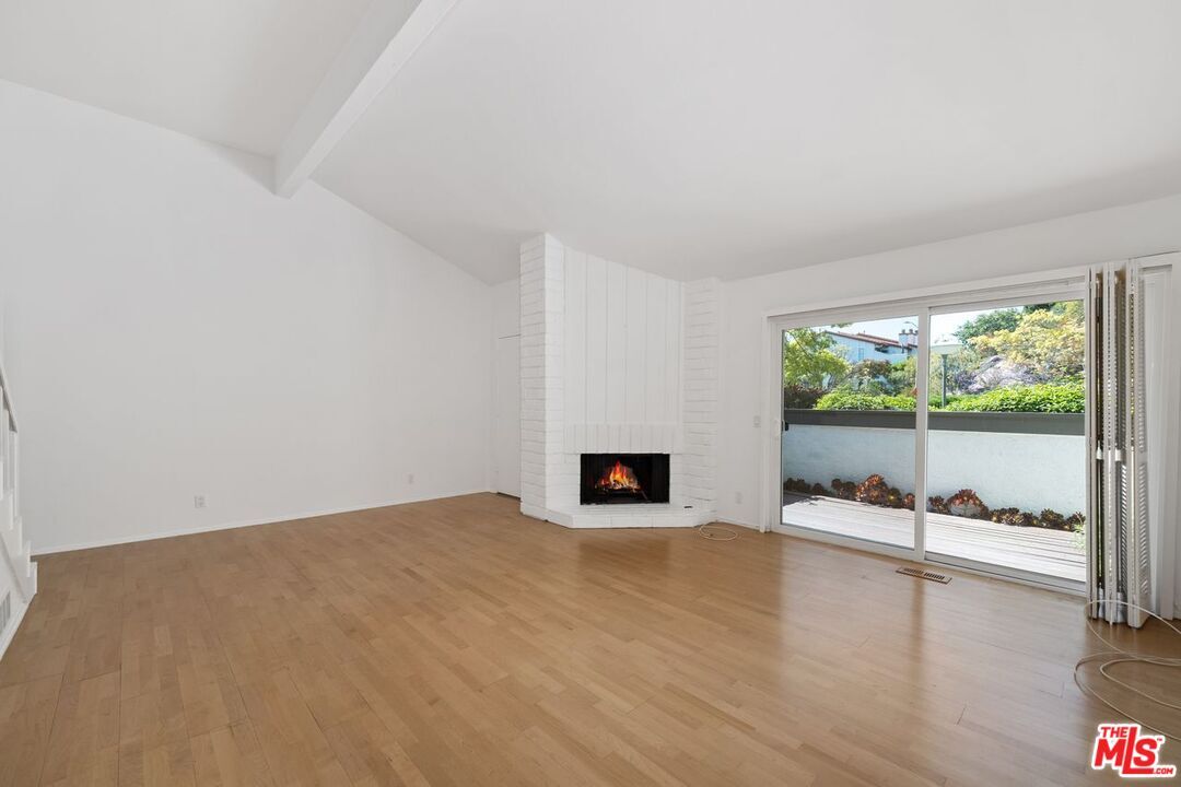 Property Photo: 1646 Palisades Dr CA 90272