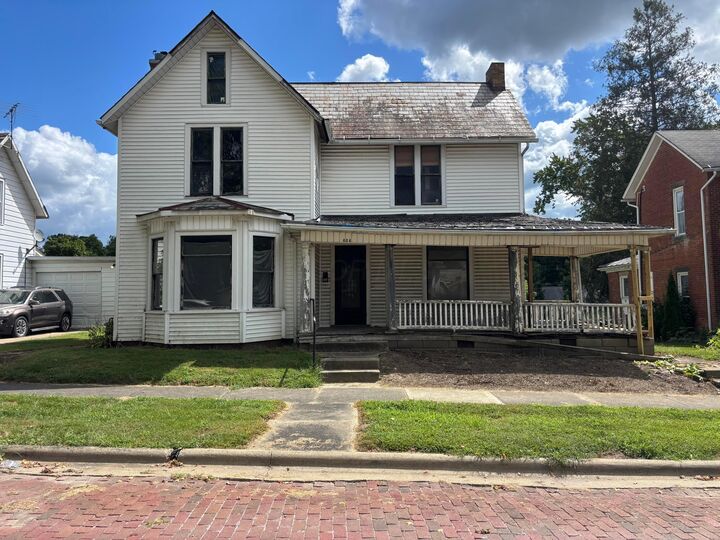Property Photo: 404 N Gay Street OH 43050