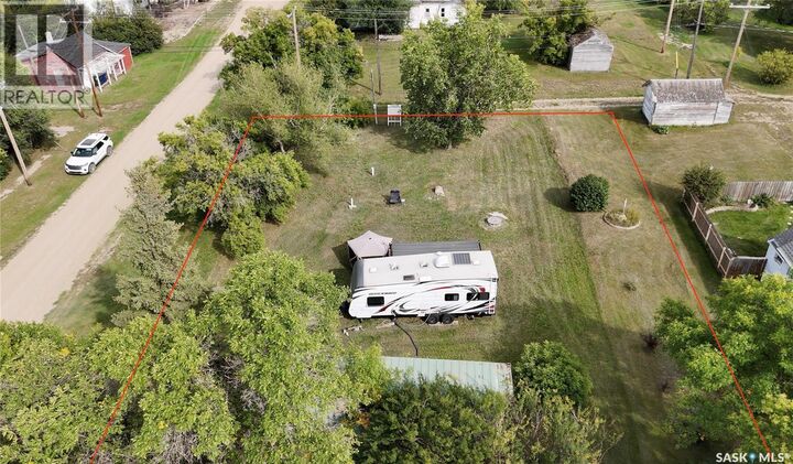 Photo de la propriété:  136 Railway Avenue  SK S0H 2S0 