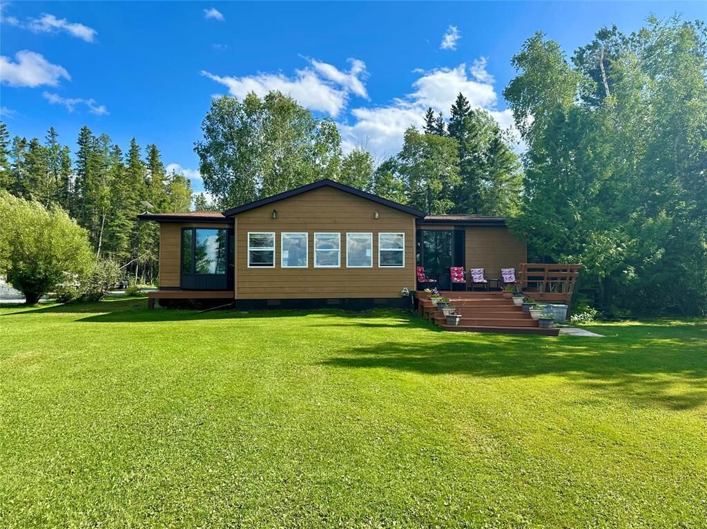 Property Photo: 114 Sailboat Road MB R9A 1L5